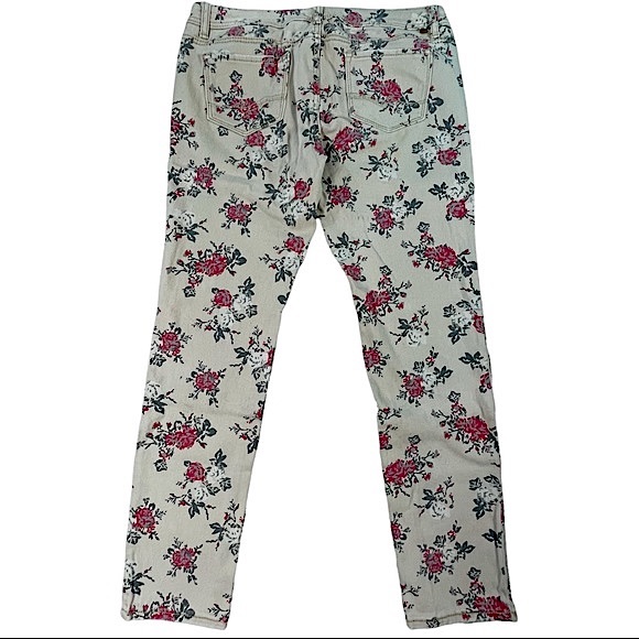 Almost Famous size 13 cream/tan jeans, red & white floral & green leaves design - Picture 6 of 13
